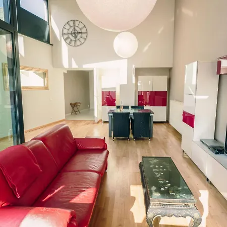 דירה Rooftop Breeze With Parking By Interhome *