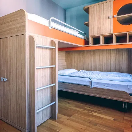 Rooftop Breeze With Parking By Interhome דירה *